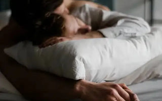 How Poppers Can Elevate Your Romance