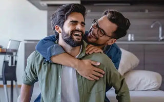 How to Take Poppers – A Guide for Trying Poppers Safely